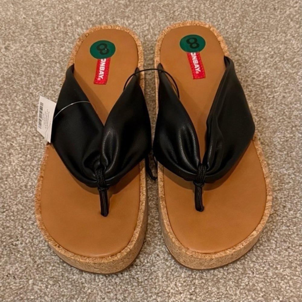 NWT Union Bay Bridget women’s size 8 wedge sandals